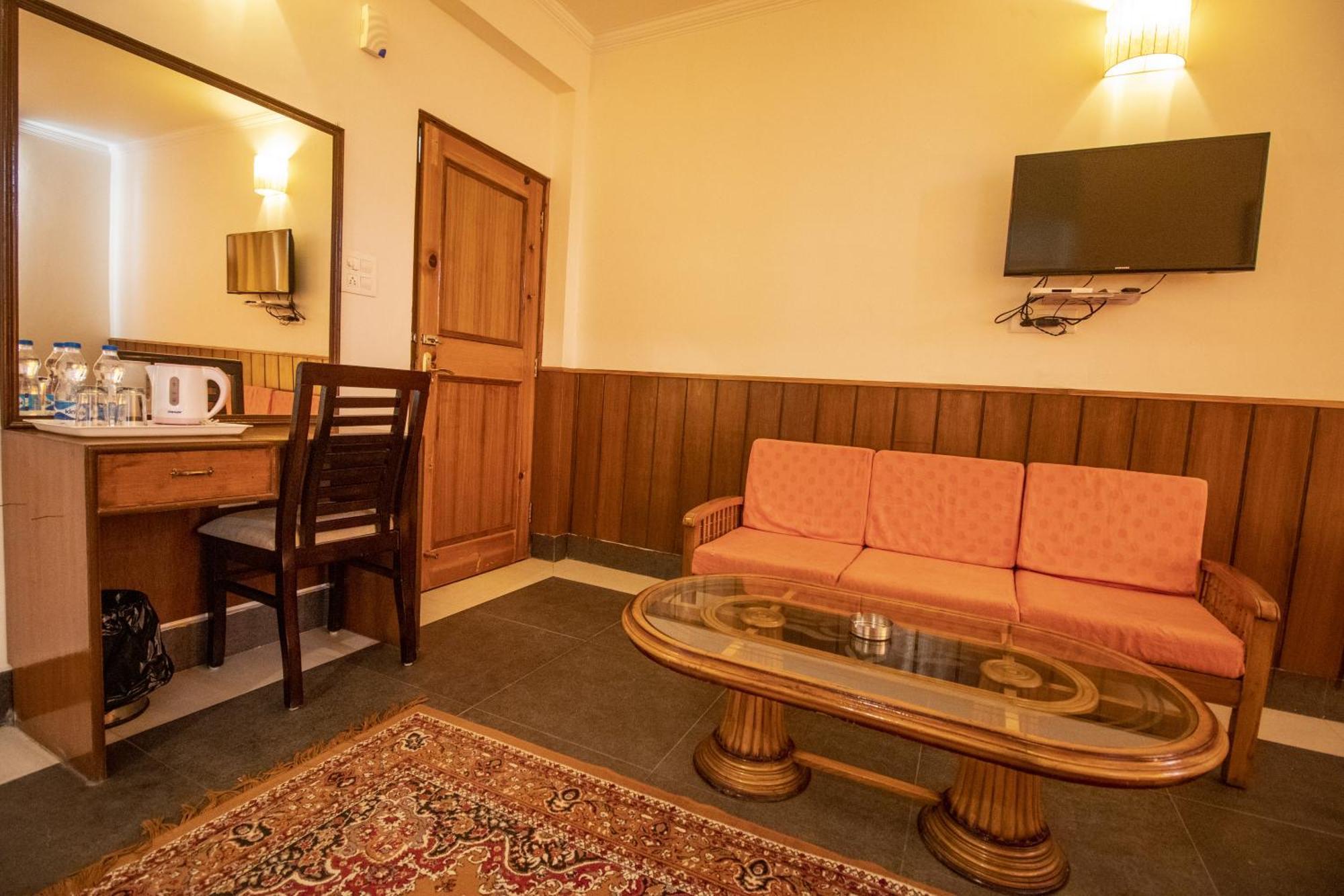 Wow Stayz2 Hotel The Lodge Dharamshala Exterior foto
