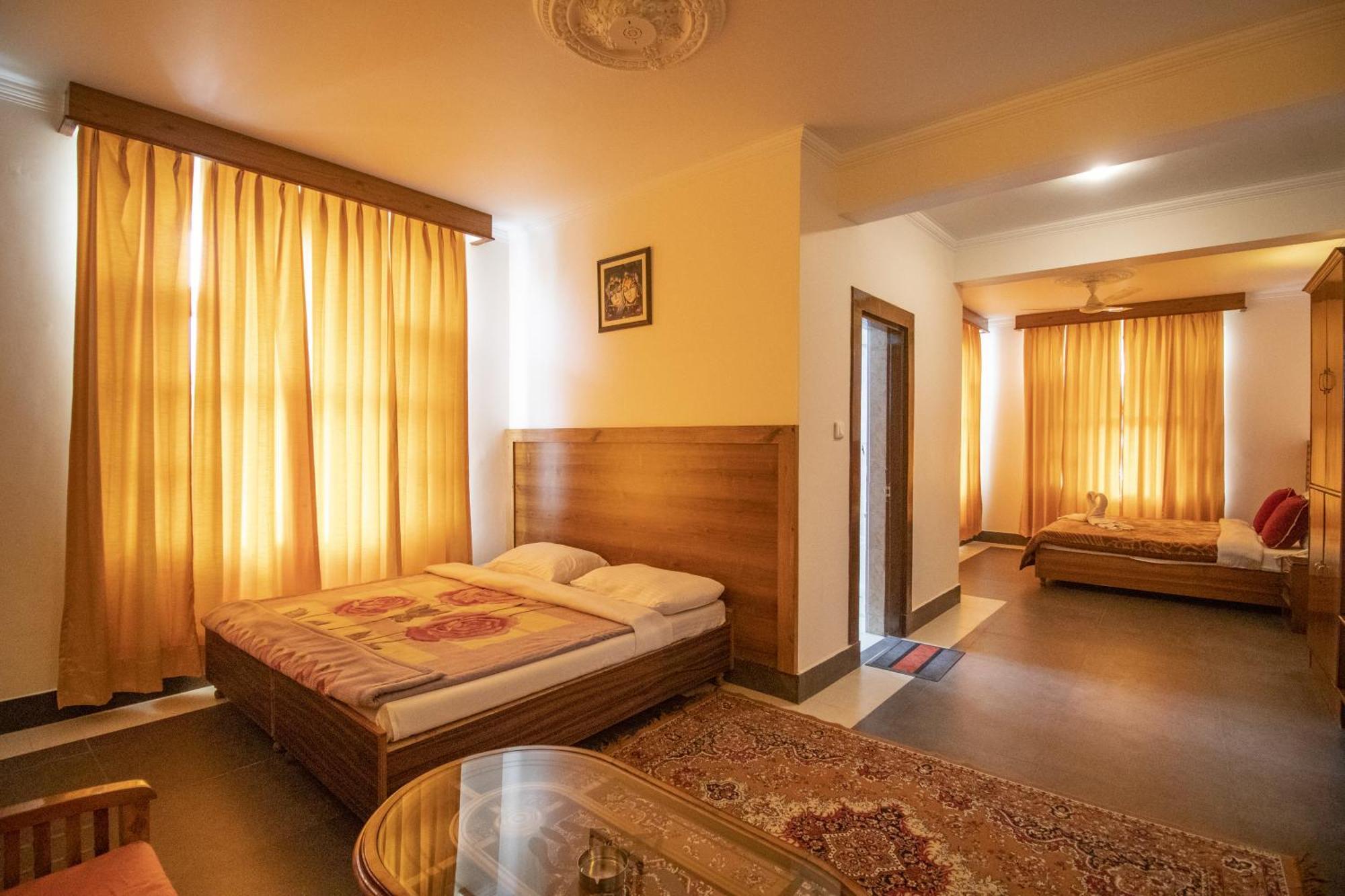 Wow Stayz2 Hotel The Lodge Dharamshala Exterior foto