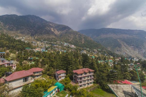 Wow Stayz2 Hotel The Lodge Dharamshala Exterior foto