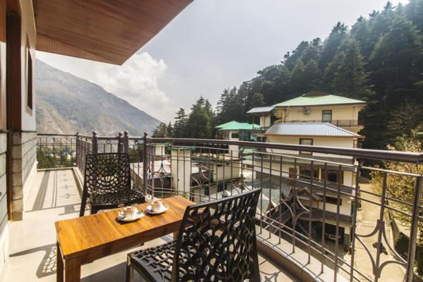 Wow Stayz2 Hotel The Lodge Dharamshala Exterior foto