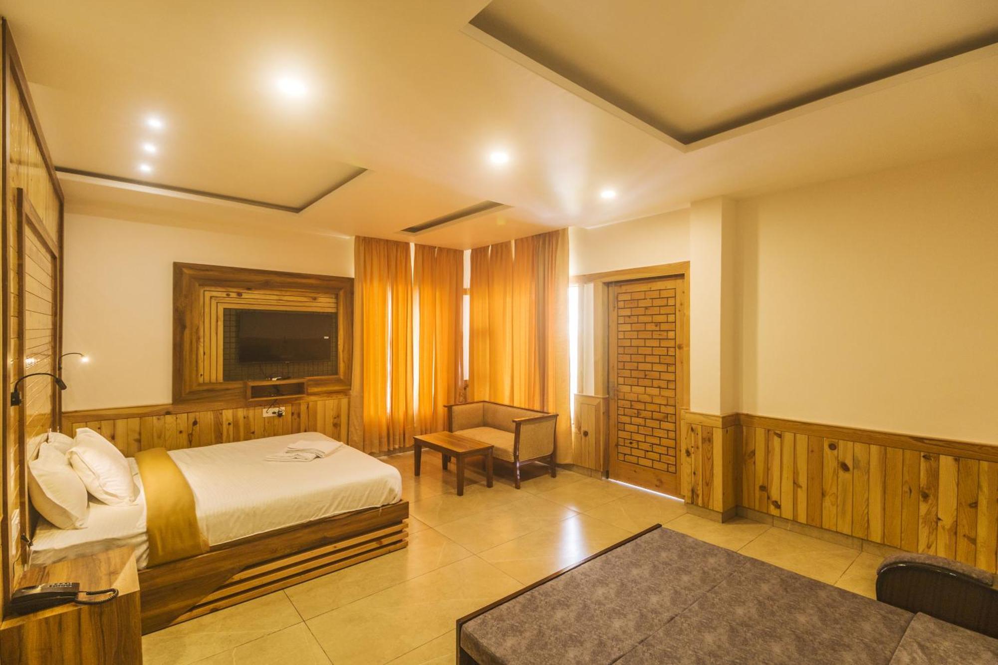 Wow Stayz2 Hotel The Lodge Dharamshala Exterior foto