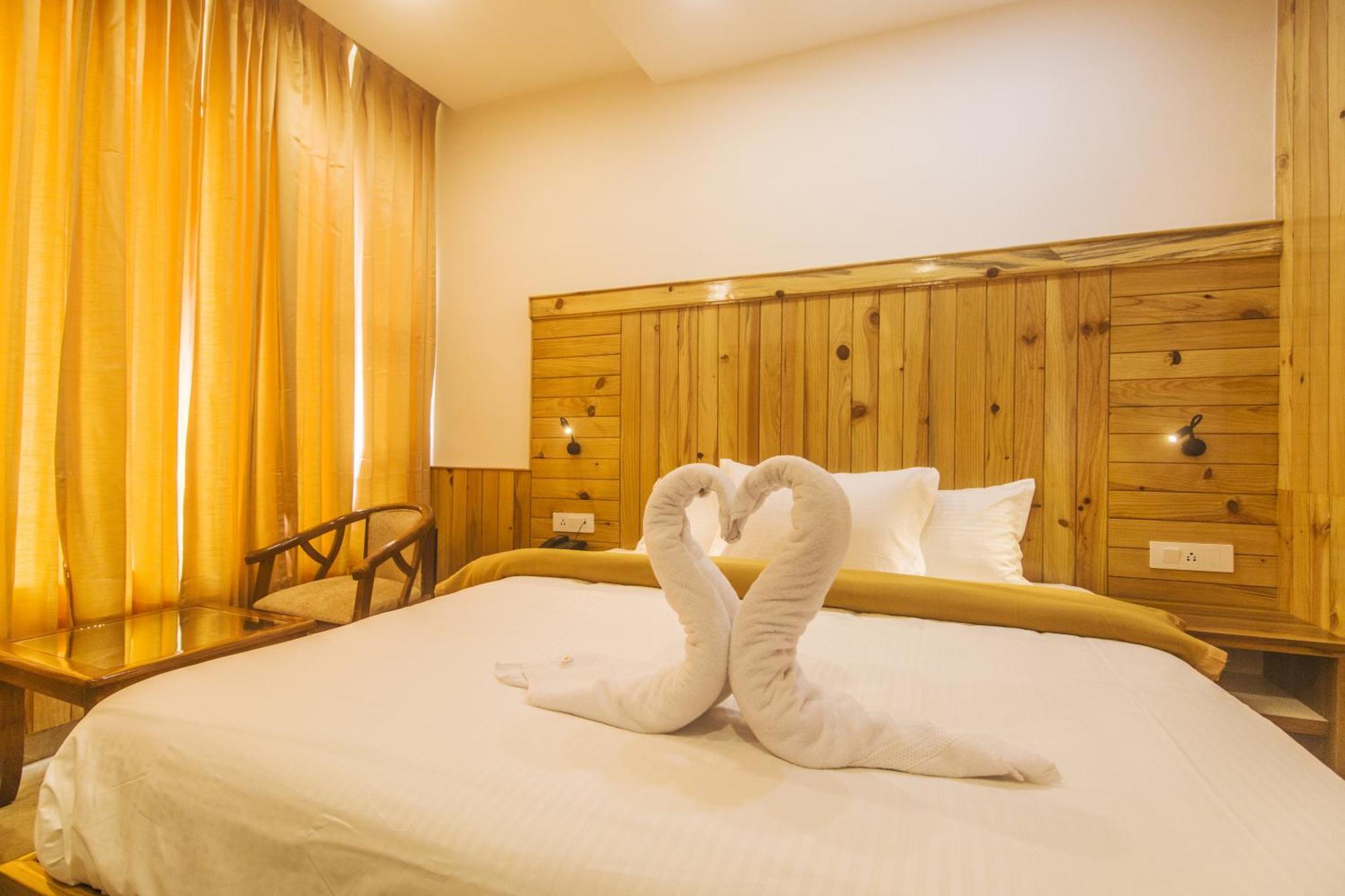 Wow Stayz2 Hotel The Lodge Dharamshala Exterior foto